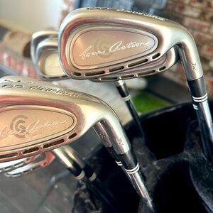Cleveland TA7 iron set 3-PW - nice grips, clean faces